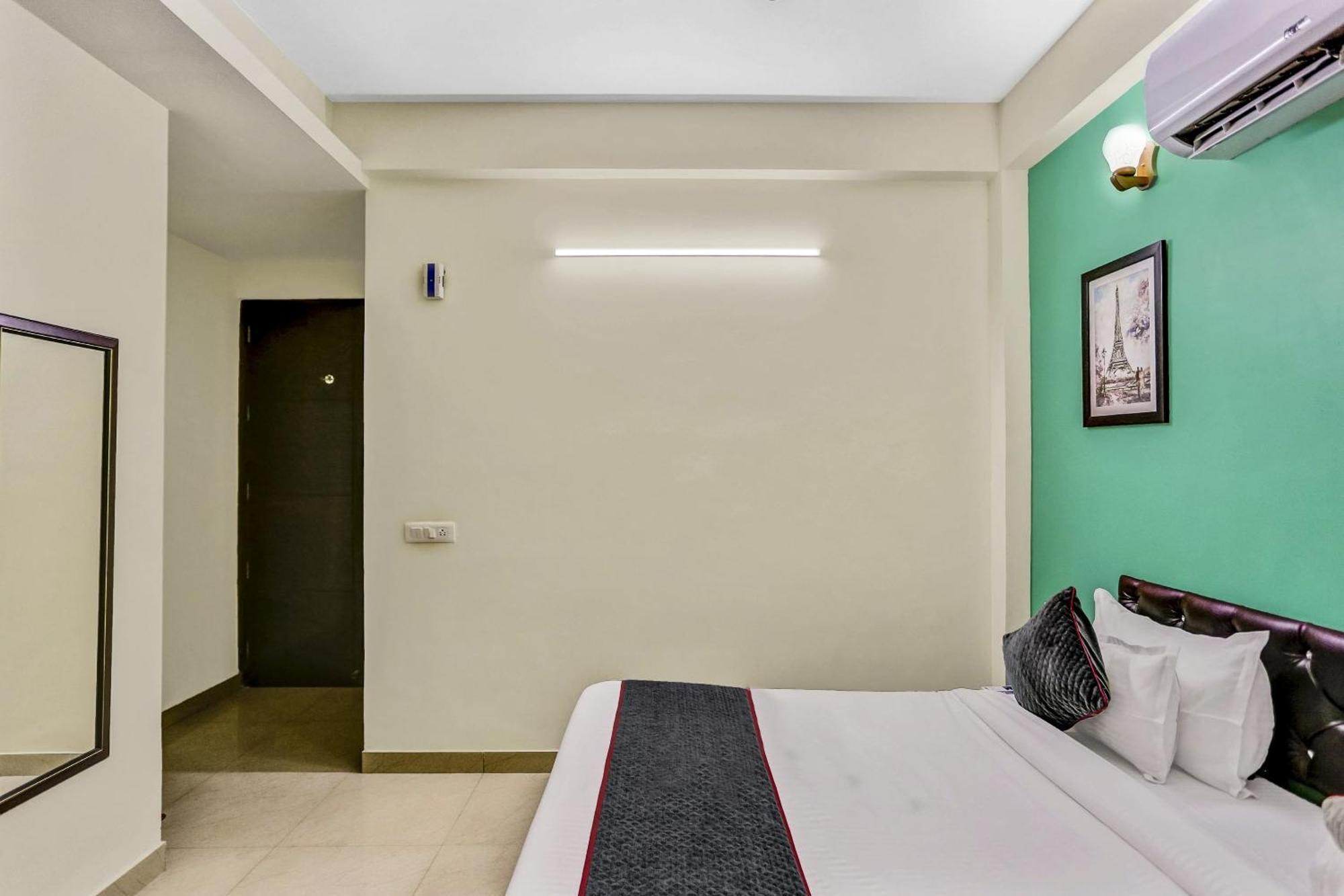 Townhouse Rumaisa Indirapuram エクステリア 写真
