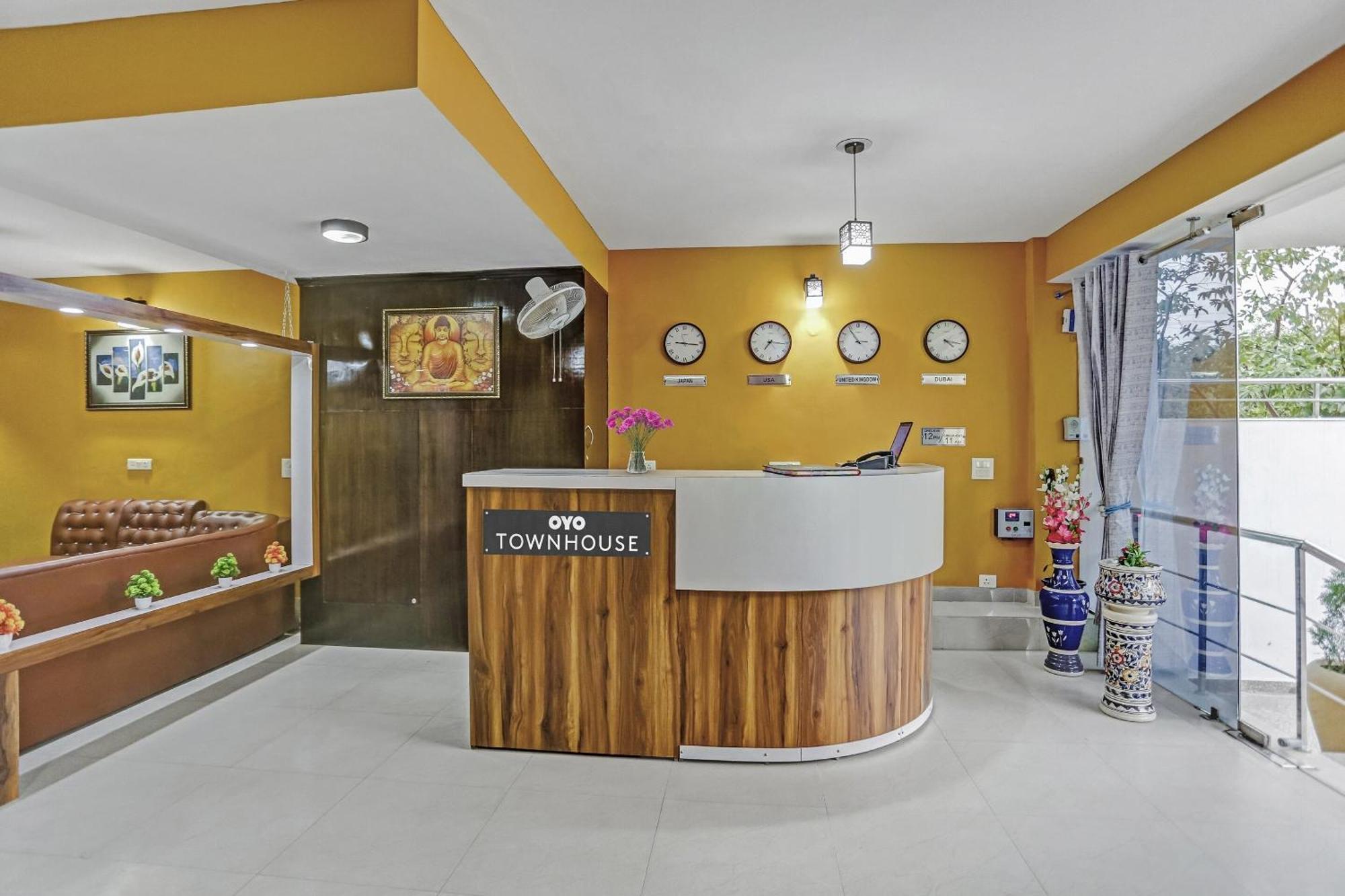 Townhouse Rumaisa Indirapuram エクステリア 写真