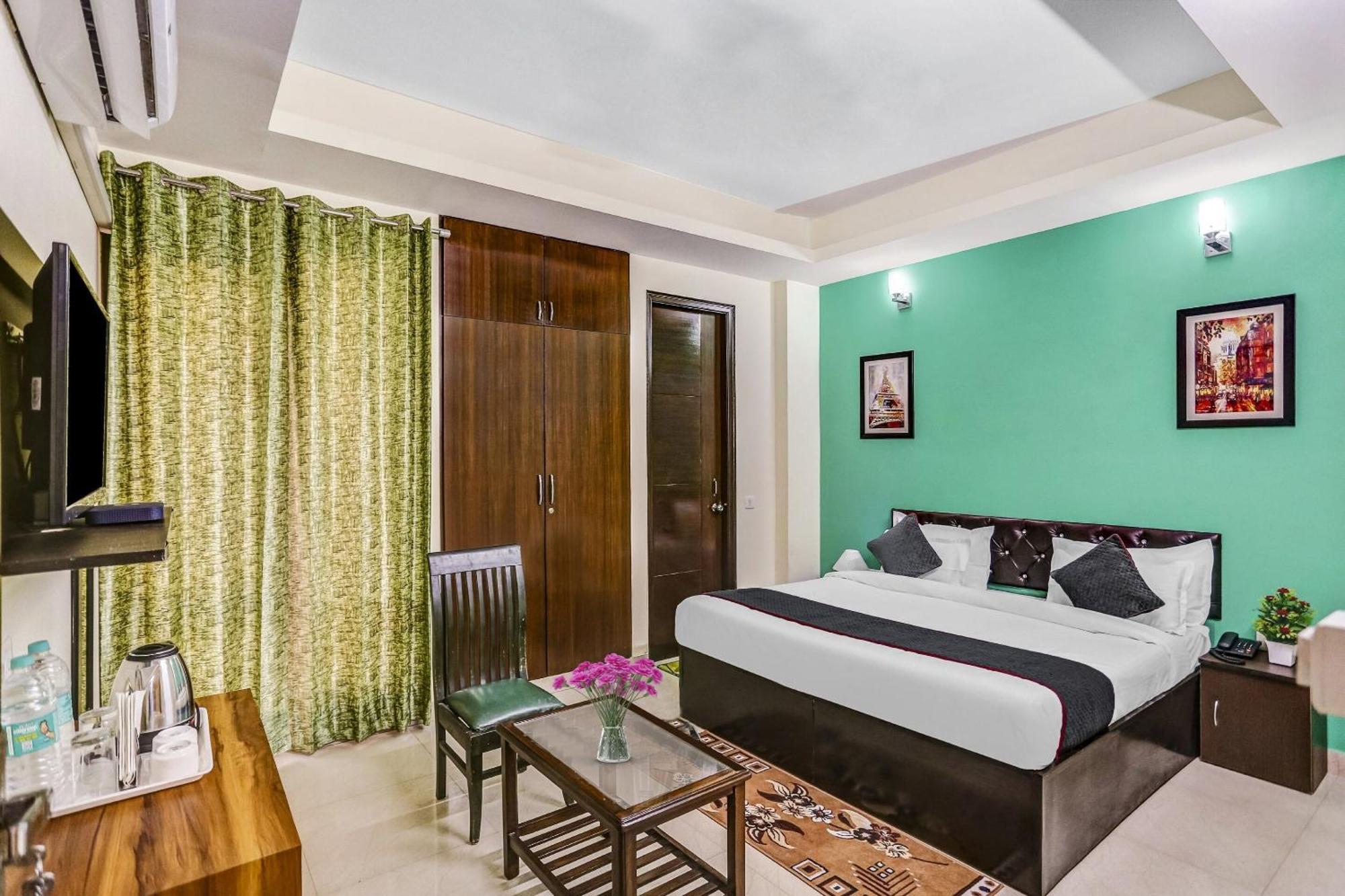 Townhouse Rumaisa Indirapuram エクステリア 写真