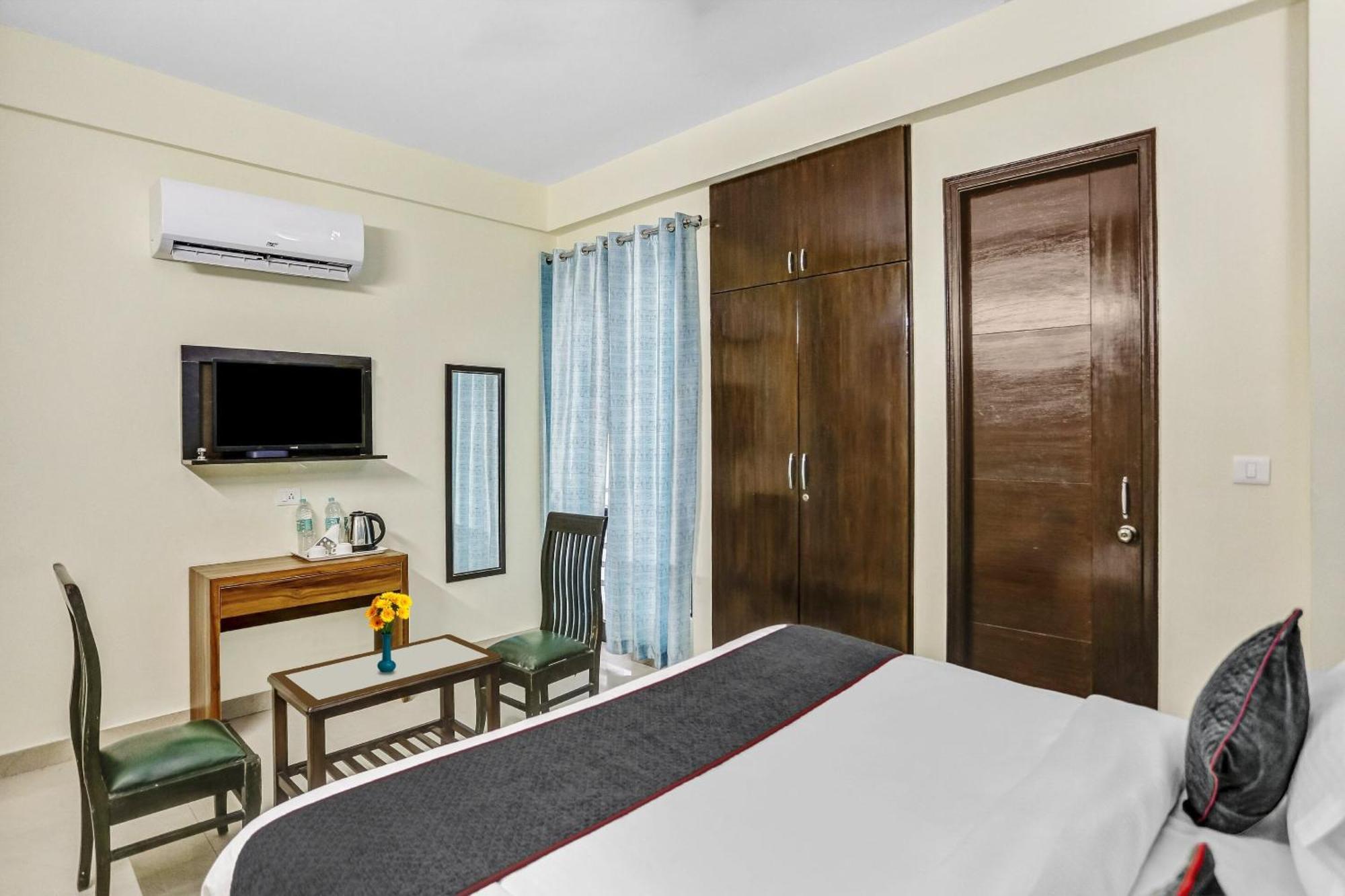 Townhouse Rumaisa Indirapuram エクステリア 写真